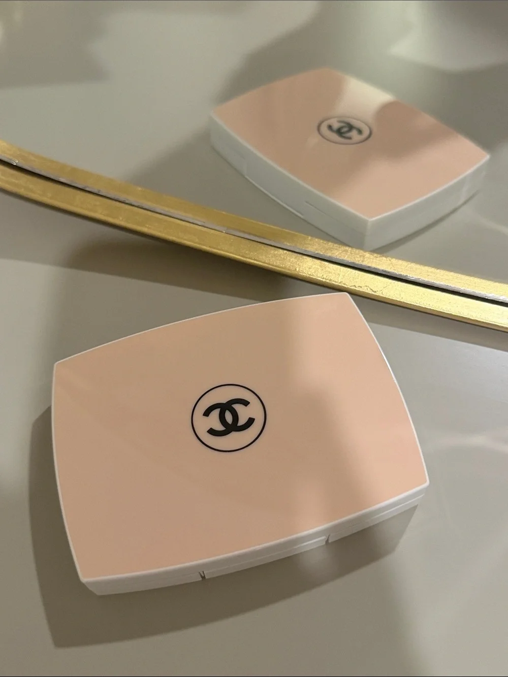 Chanel Le Blanc Brightening Compact Foundation
